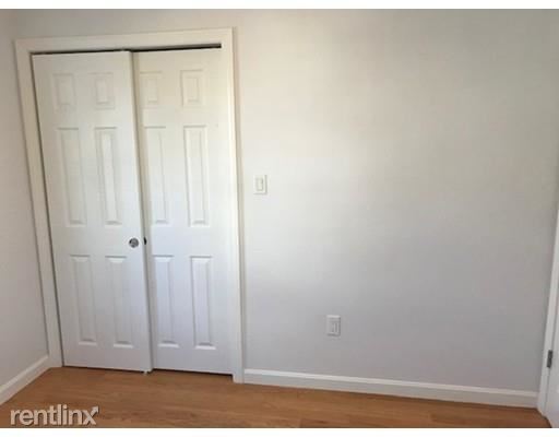 Building Photo - 2 br, 1 bath  - 86 Hull St # 2