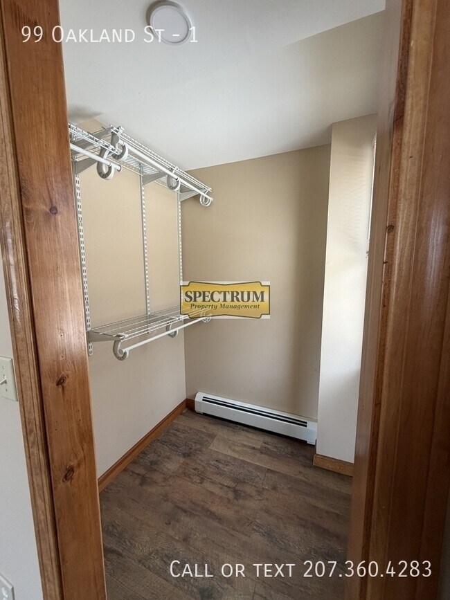 Foto del edificio - 99 Oakland St