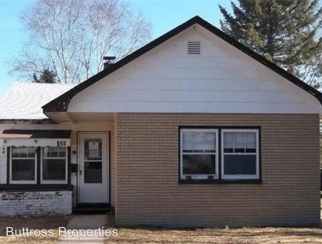 Building Photo - 1 br, 1 bath House - 135 S. Argyle Avenue