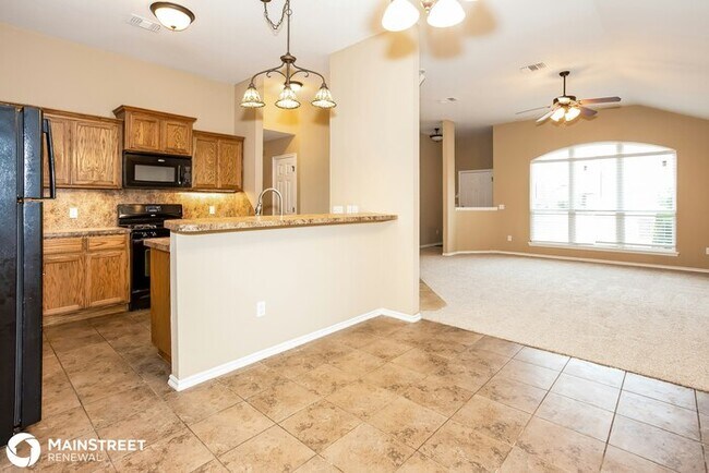 Building Photo - 305 Tecumseh Meadows Dr, Norman, OK 73069