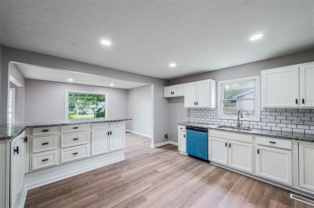 Foto del edificio - 1211 Derek Dr