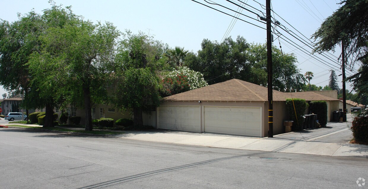 Building Photo - 601 W Foothill Blvd