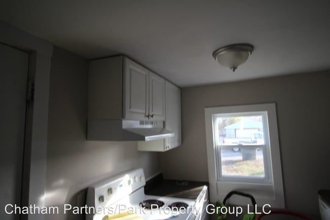 Building Photo - 2 br, 1 bath House - 125 Hinkle Ave.