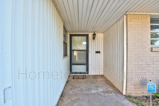 Foto del edificio - 3105 W Britton Rd