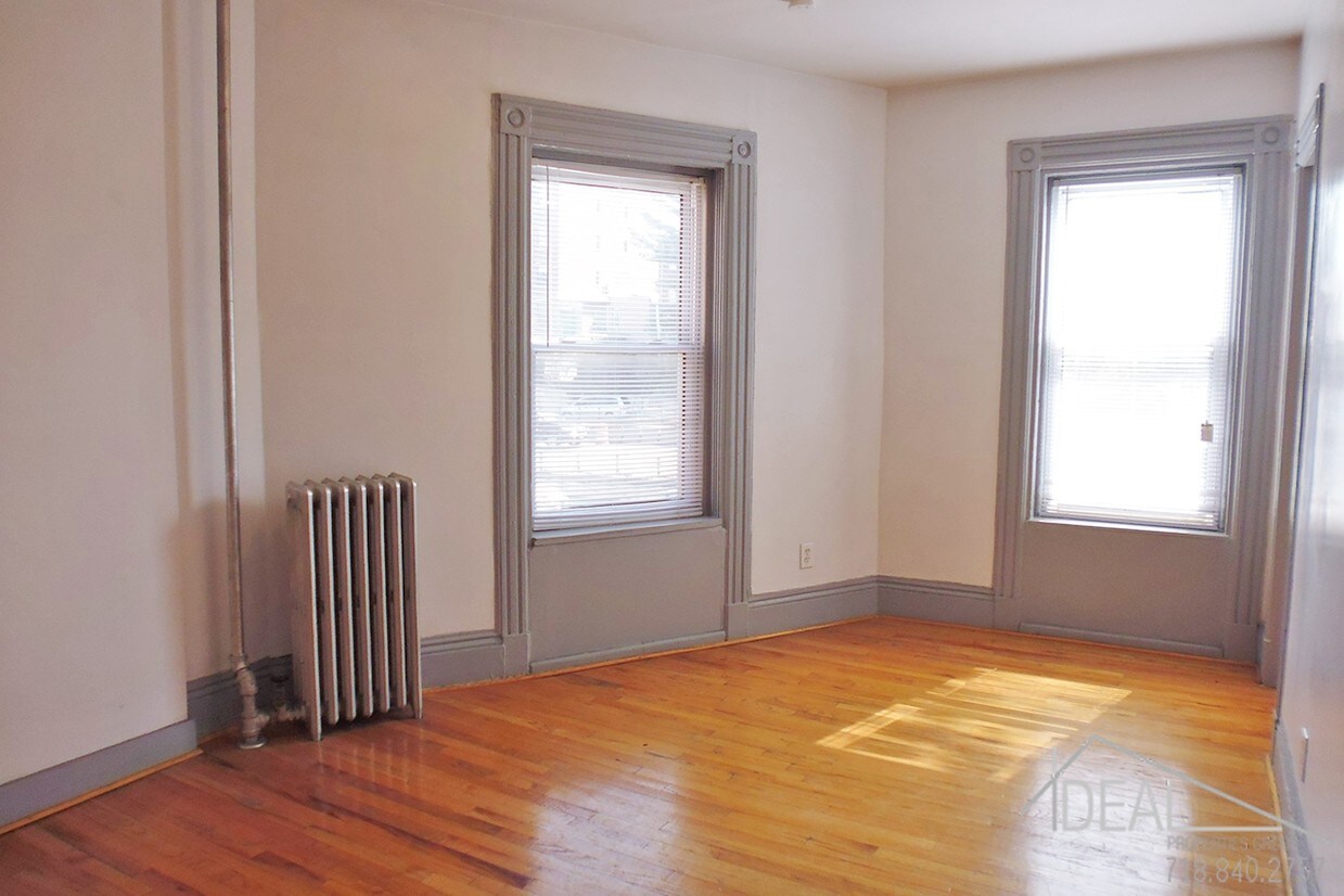 2BR in South Slope! Townhouse for Rent in Brooklyn, NY