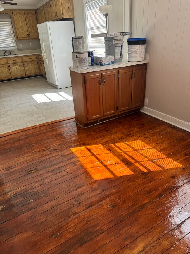 Building Photo - 3508 Lawson St