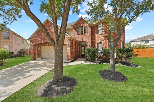 Building Photo - 26422 Creston Woods Dr