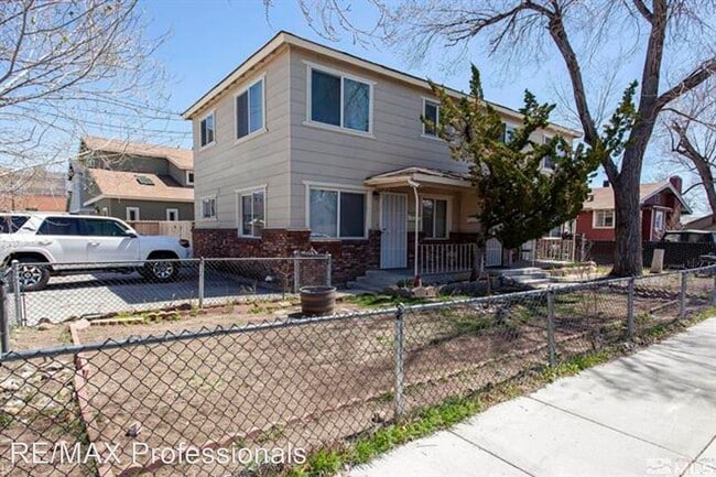 Building Photo - 1 br, 1 bath House - 1060 Wilson Ave #C
