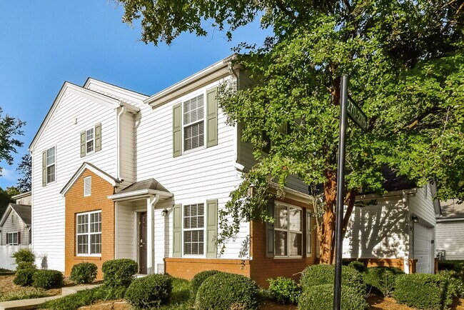 Building Photo - 270 Windcroft Ln NW