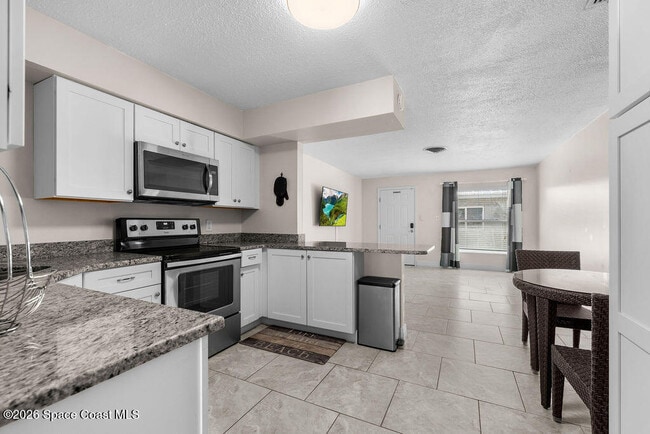 Foto del edificio - 722 Granada St