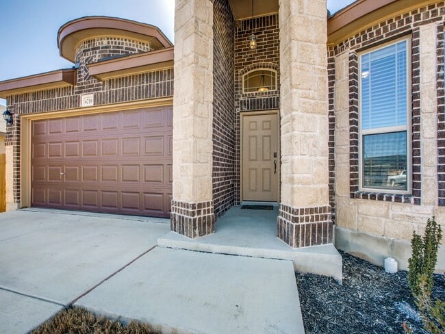 Building Photo - 6210 Katy Star