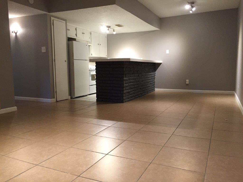Spacious Floor Plan - 935 Byrne St