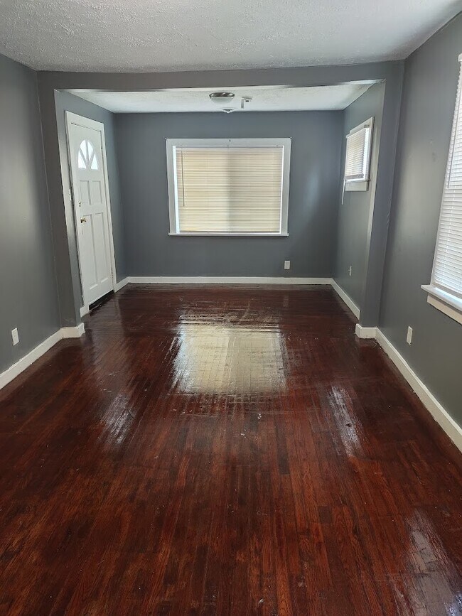 Foto del edificio - 4318 Nevada Ave