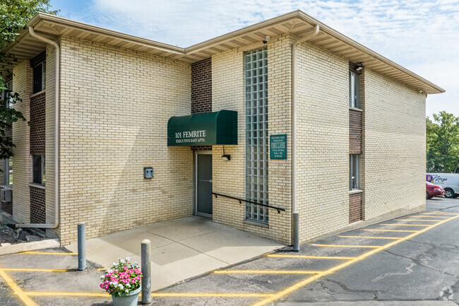 Entrance - Executive East Apartments