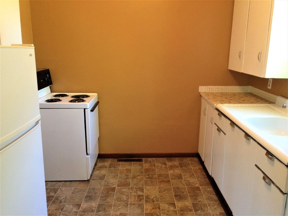 Primary Photo - 315 2nd St SW