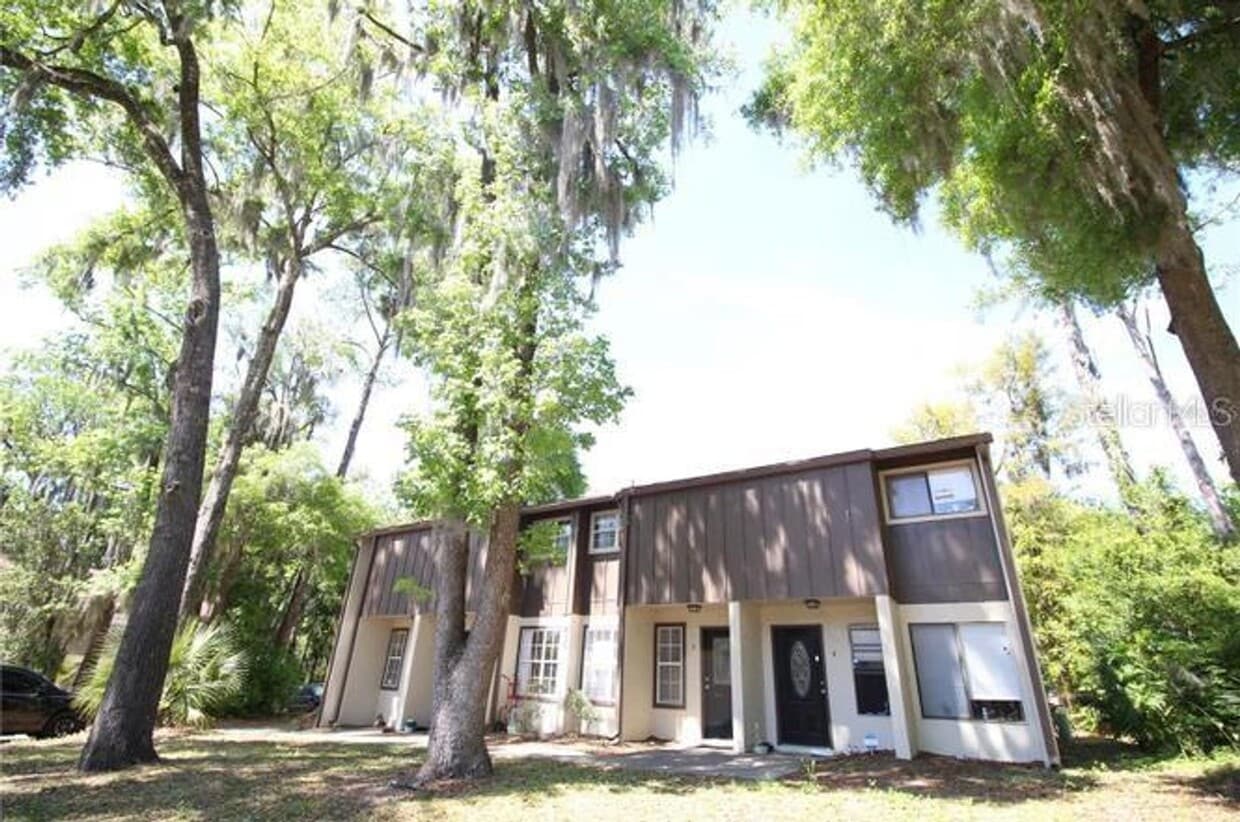 Photo - 630 SW 10th Lane