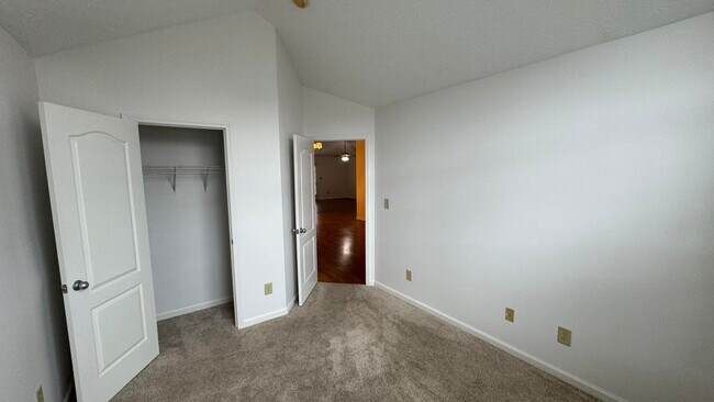 Foto del edificio - 2860 Mahala Ln