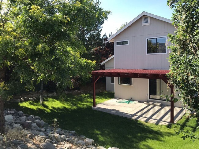 Building Photo - Ultra Quiet Neighborhood - Northwest Reno