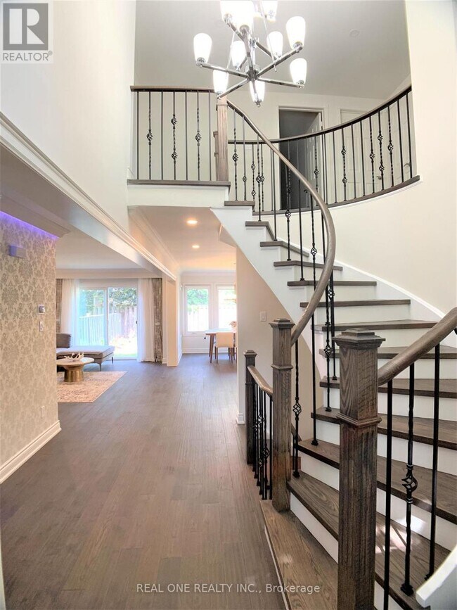 Photo du bâtiment - 433 Mullen Dr