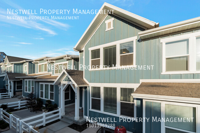 Foto del edificio - North Salt Lake Brand New Townhome! 3 Bedr...