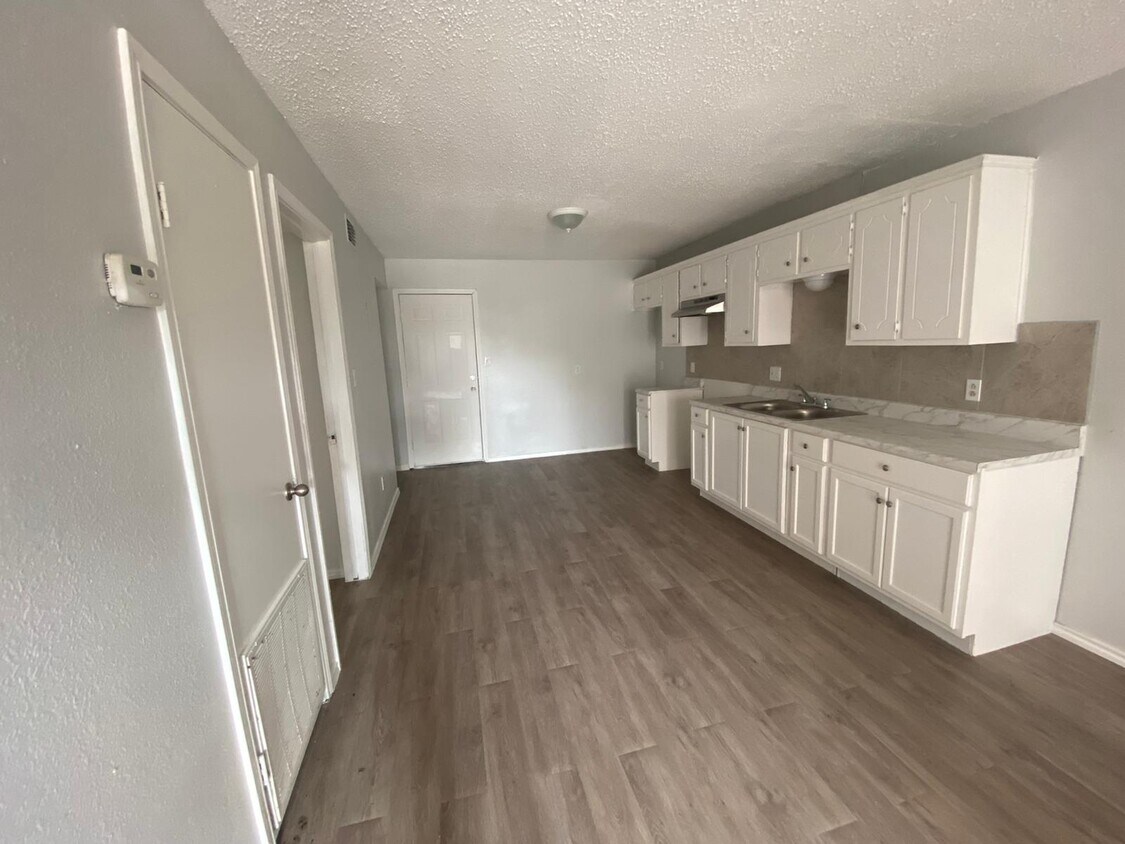 314 S 28th St, McAllen, TX 78501 314 S 28th St McAllen, TX