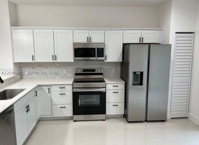 Foto del edificio - 216 NW 9th St