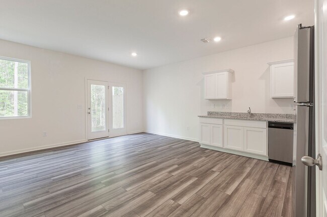 Building Photo - Newly Constructed 3/2.5 Townhome w/ Privat...