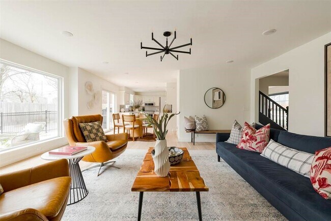 Foto del edificio - 4 Bedroom 2.5 Bath 2 Car Garage in Quail C...