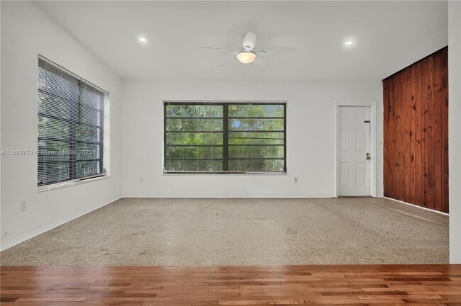 Building Photo - 132 NW 40th St