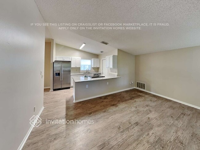 Foto del edificio - 7433 Betty St