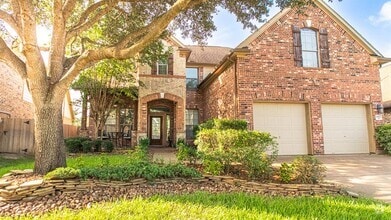 Building Photo - 14402 Hazeldale Dr
