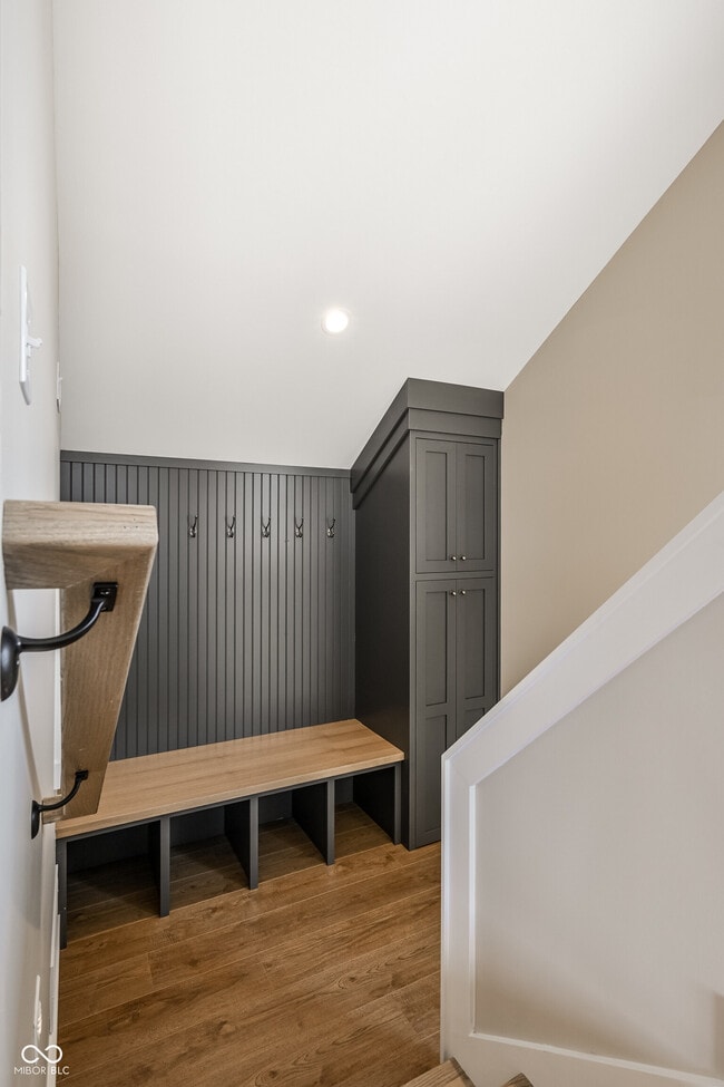 Foto del edificio - 1330 Fletcher Ave