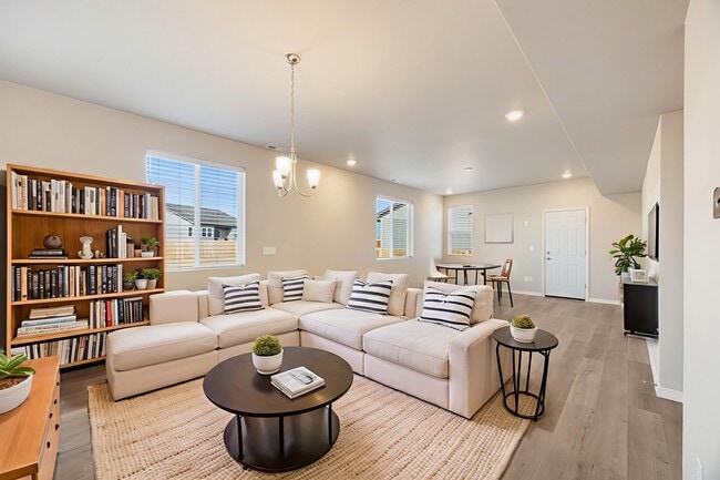 Photo - 10886 Rolling Peaks Dr House