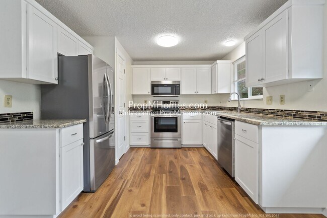 Foto del edificio - Three Bedroom Ranch in Hillsboro!