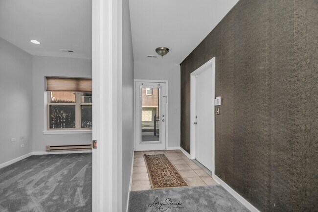 Foto del edificio - 834 E 42nd Pl