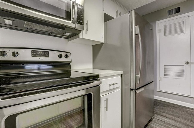 Foto del edificio - 2205 Muroc St