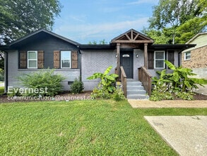 Building Photo - 600 Maclaurin Ct