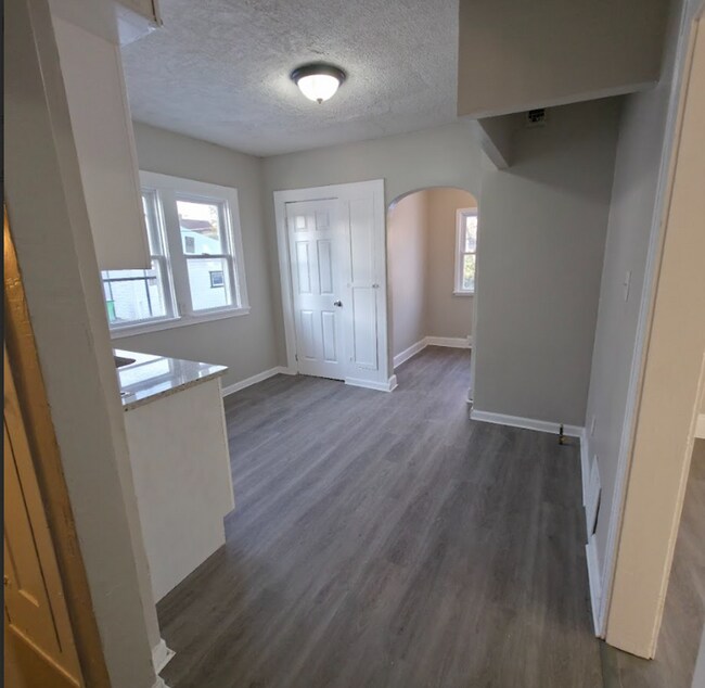 Foto del edificio - Single Family Home 3 beds 2 bath Available Now!