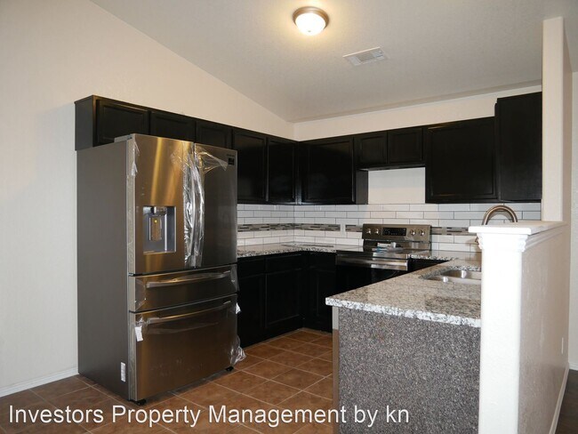 Building Photo - 4 br, 2 bath House - 2707 Park Avenue