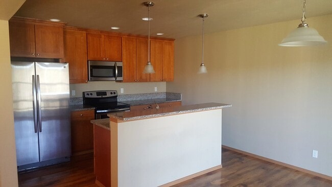 Building Photo - 1607