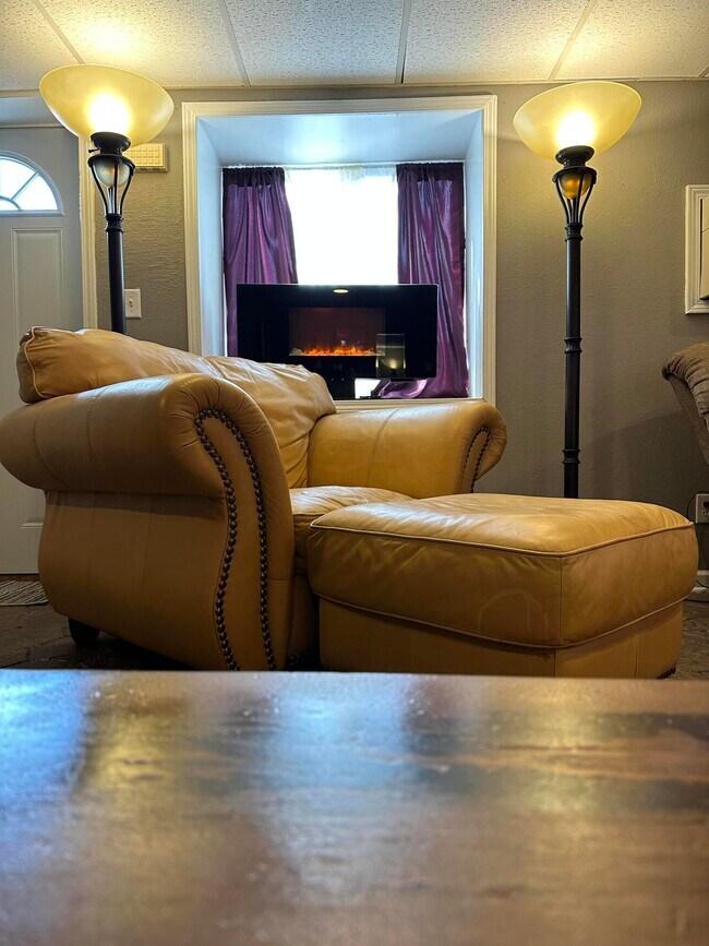 Foto del edificio - 1601 Hinkson Ave