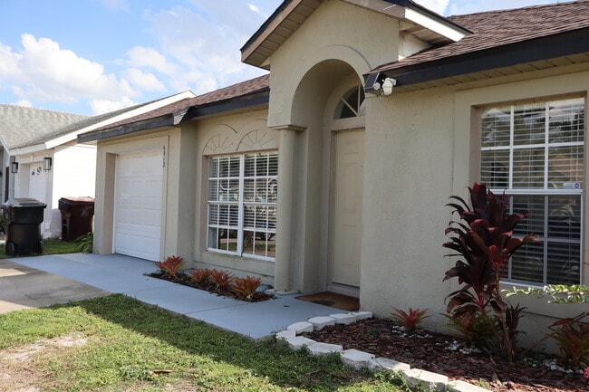 Foto del edificio - 6912 Long Needle Ct