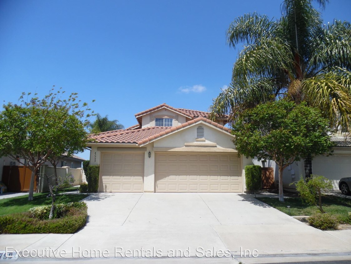 Primary Photo - 4 br, 3 bath House - 41799 Vardon Drive