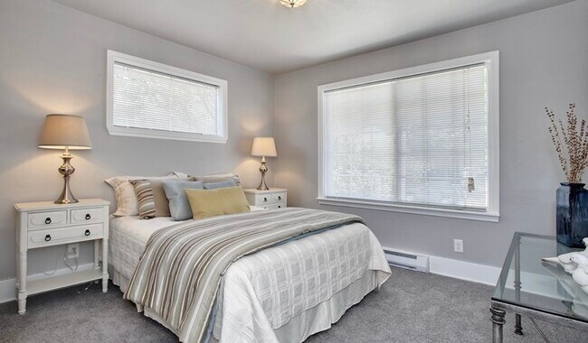 Foto del edificio - 7555 17th Ave NW