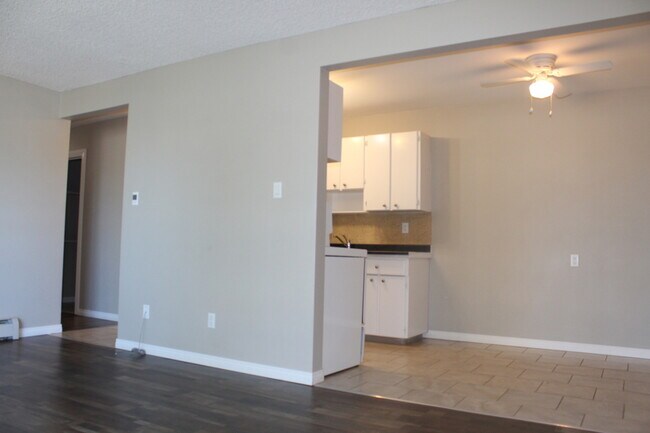Photo du bâtiment - McQueen Place Apartments