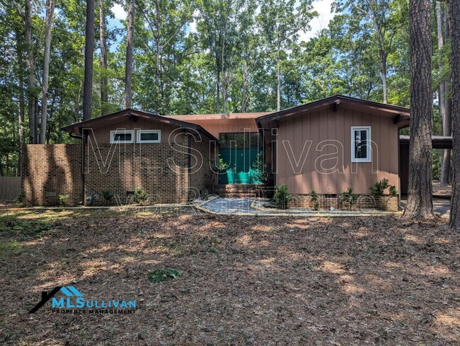 Building Photo - 111 Virginia Dr