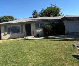 Building Photo - 2717 Willow Dr