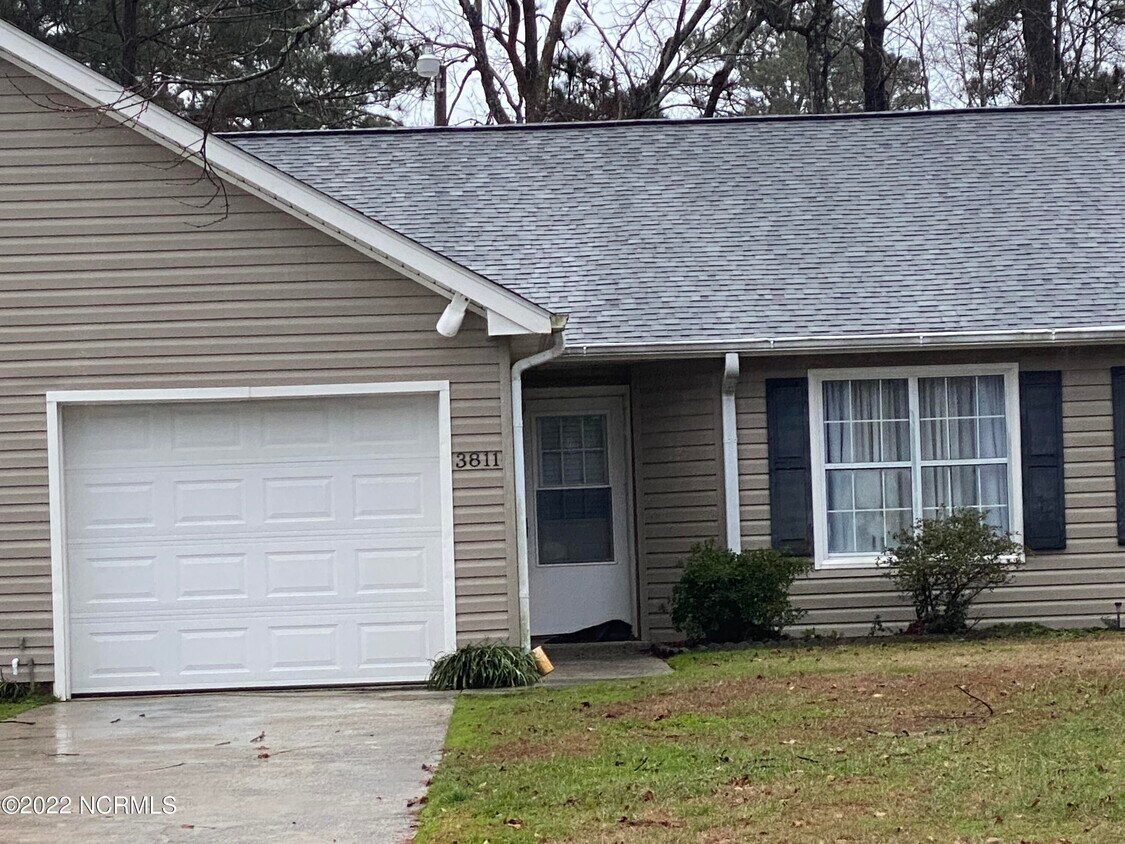 Primary Photo - 3811 Galantis Dr