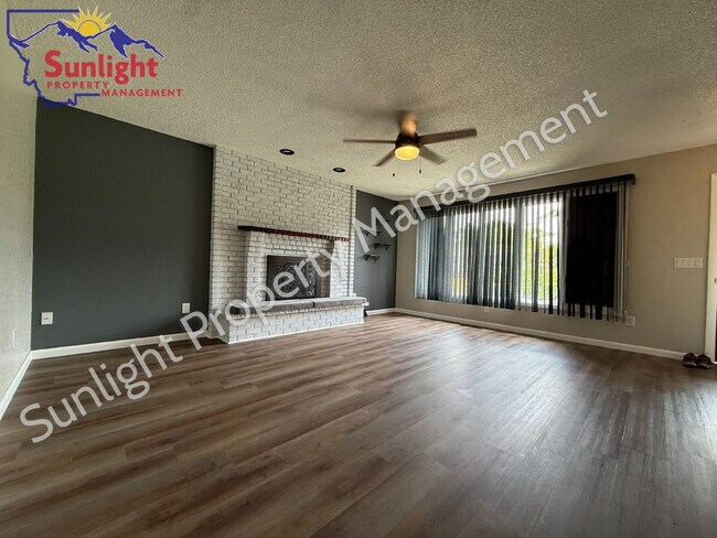 Foto del edificio - Spacious 4 Bed 3 Bath Home in Billings Hei...