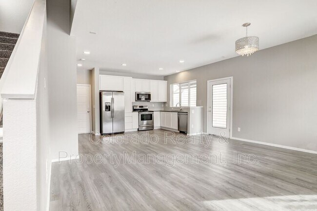 Building Photo - 4667 Crestone Peak St